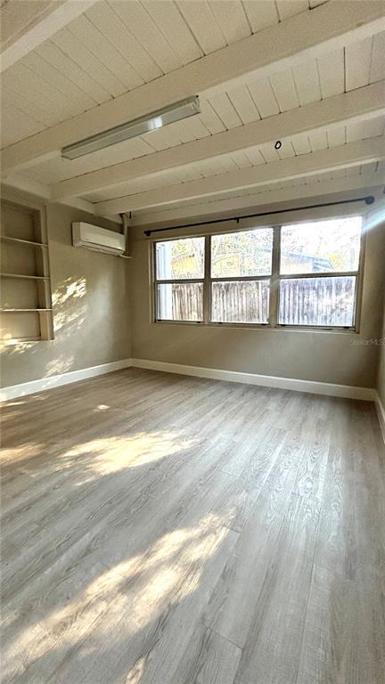 Building Photo - 821 NE 8th Ave