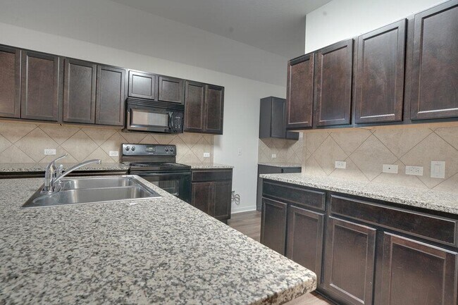 Building Photo - 403 Pentire Way