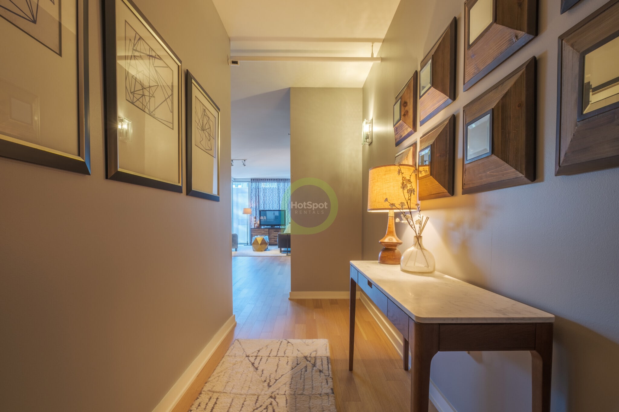 Building Photo - 189 W Kinzie St