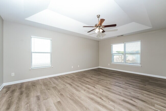 Building Photo - 1928 White Top Rd SE