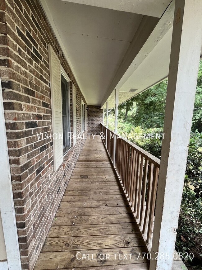 Building Photo - 55 S Greenwood Dr