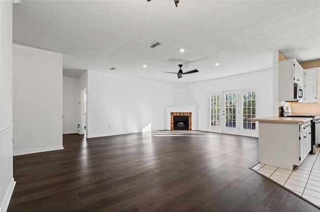 Building Photo - 1263 Smithfield Rd E