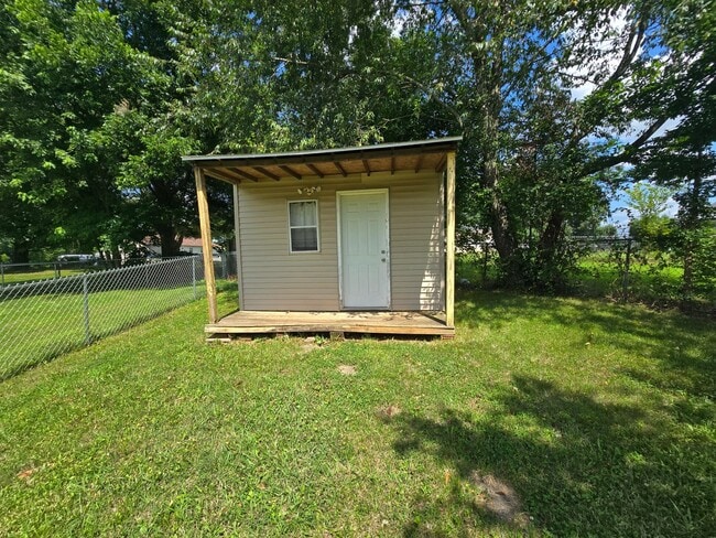 Building Photo - Welcome to Your Next Chapter of Cozy Quirk...