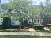 Building Photo - Elegant 4-Bedroom Luxury Townhome in South...