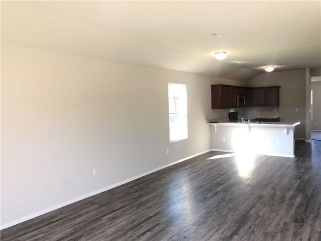 Building Photo - 1296 S Springfield Dr