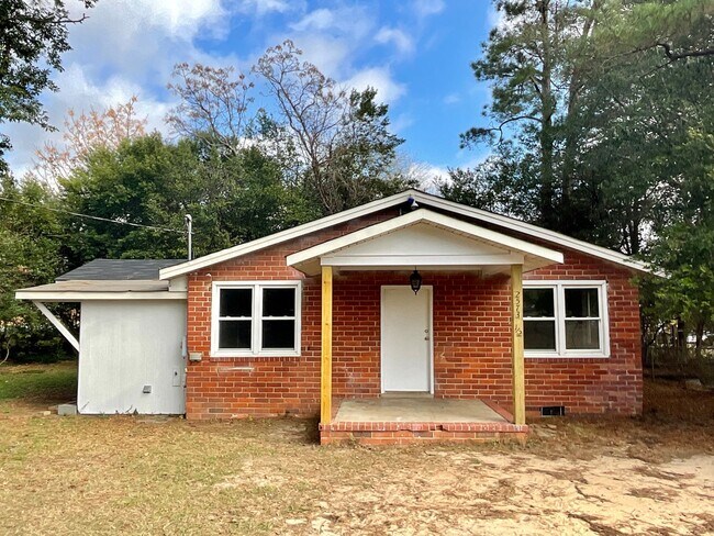 Primary Photo - Updated home in Augusta