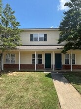 Building Photo - 1480 Flintwood Dr