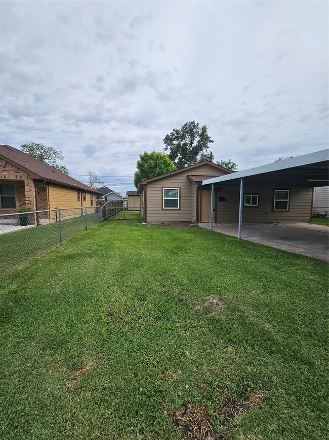 Building Photo - 10230 Pillot St