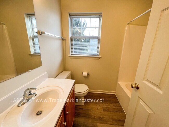 Building Photo - 35 Covington Ct
