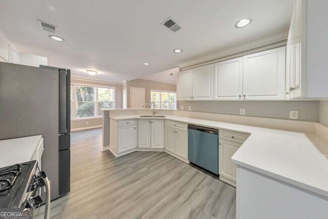 Building Photo - 4804 Thicket Path NW