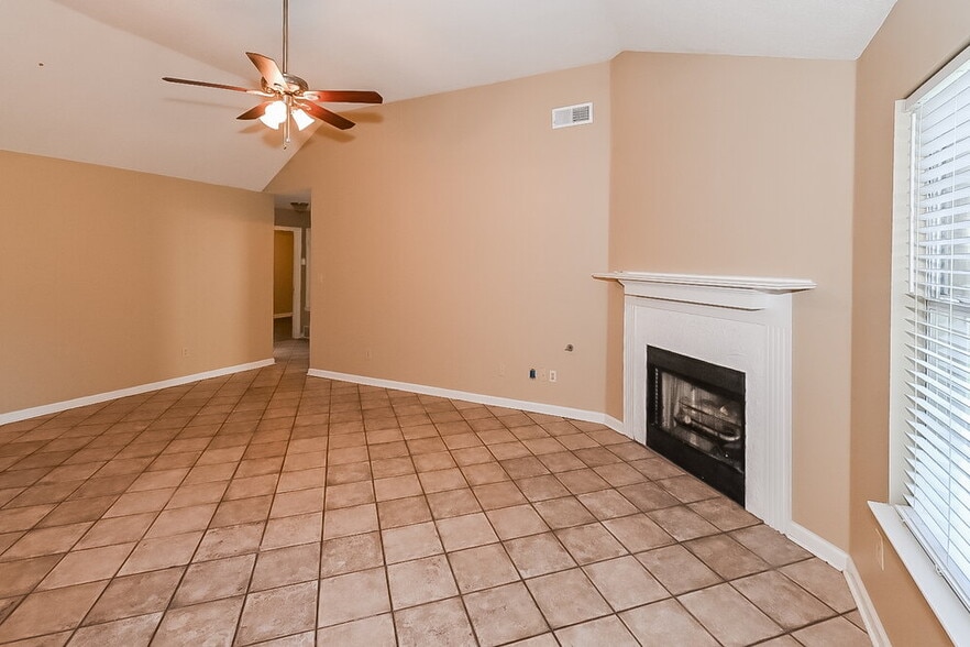 Building Photo - 6926 Ginwood Cove