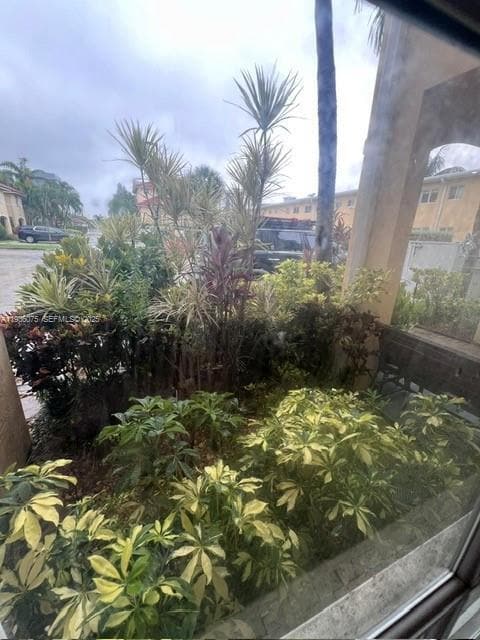 Building Photo - 2098 NE 167th St