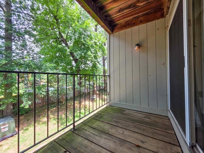 Building Photo - 7758 New Providence Dr