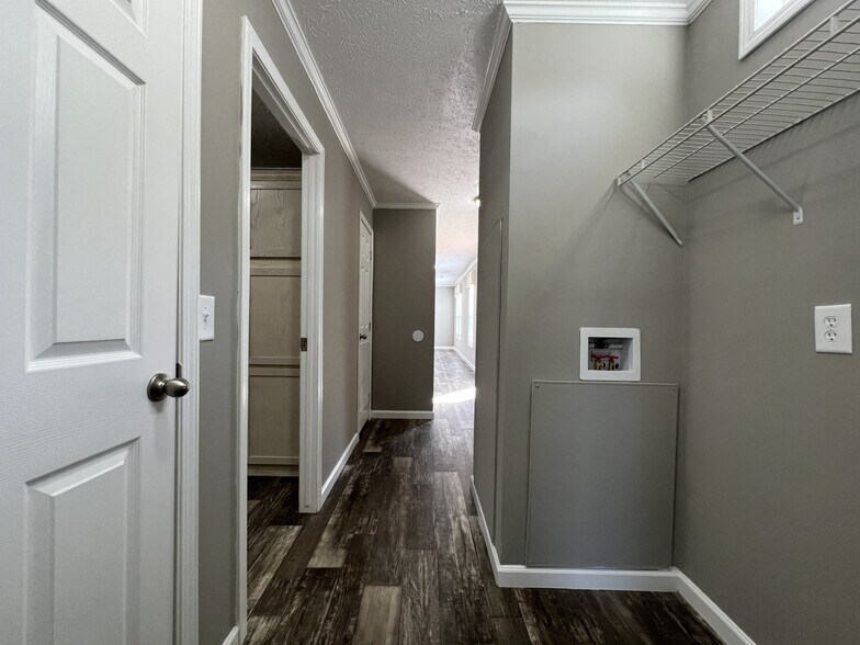 Building Photo - 53 Sugar Maple Dr