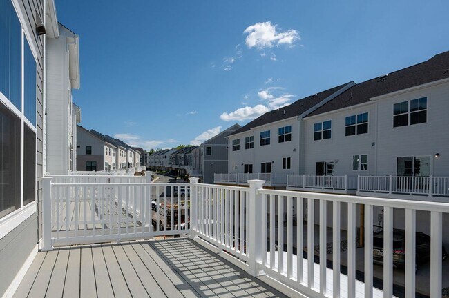 Building Photo - 2864 Sweetbay St