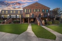 Building Photo - 3091 Colonial Way