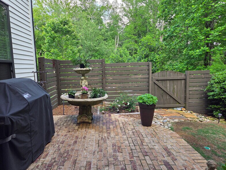 Expanded Patio - 423 Johnson Ct