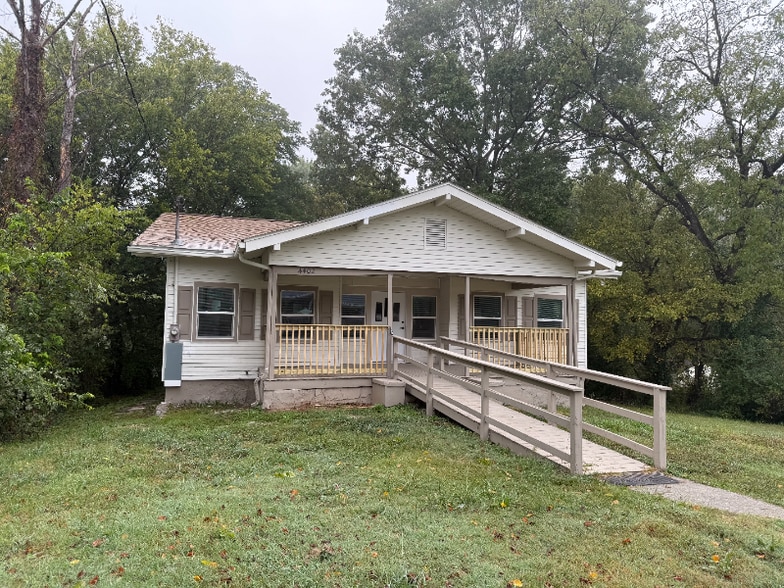 Primary Photo - 4402 Immanuel St SW