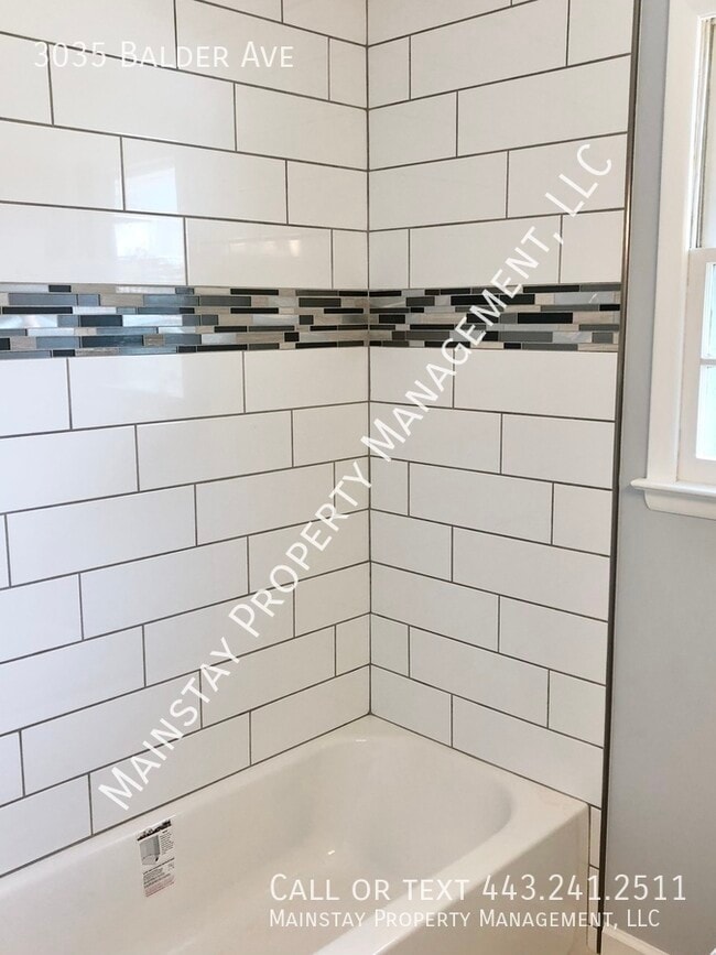 Building Photo - 3035 Balder Ave
