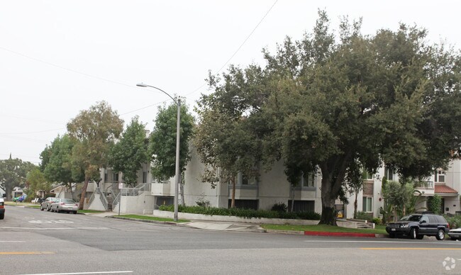 Building Photo - 101 S. 7th Street, Burbank