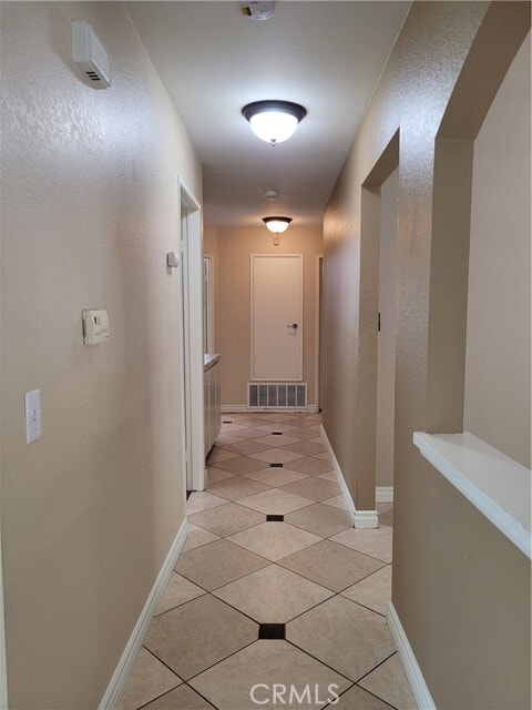 Building Photo - 775 Falcon View St