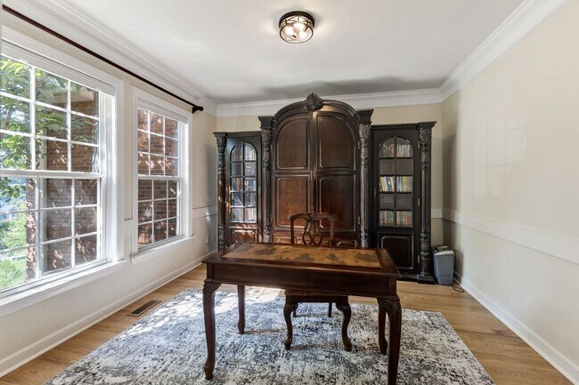 Building Photo - 415 Enclave Ct