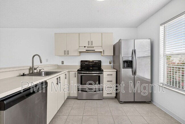 Building Photo - 2512 Woodgate Blvd