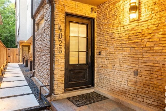 Building Photo - 4025 Hawthorne Ave