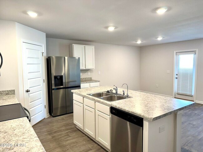 Building Photo - 4016 Pioneer Ln.