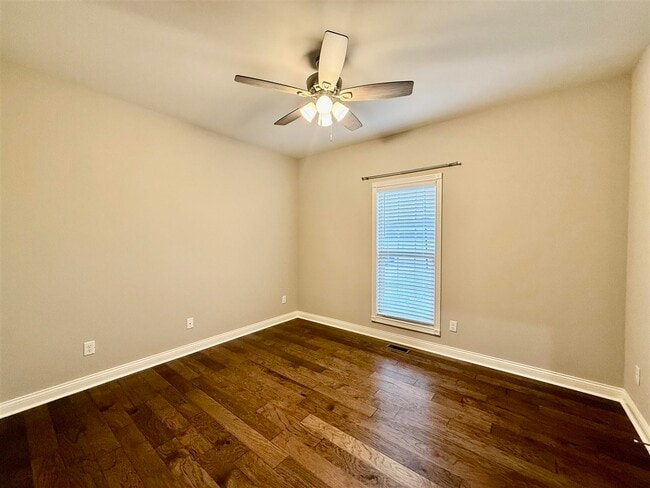 Building Photo - 8728 Stuart Farm Ave