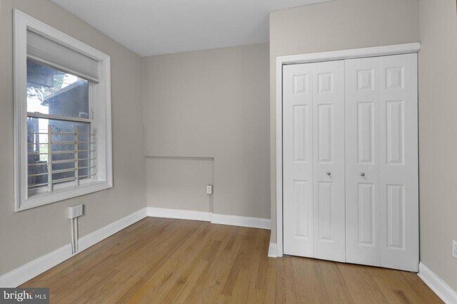 Building Photo - 1302 N 19th St