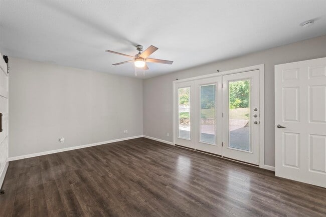 Building Photo - 2505 Wilke Dr