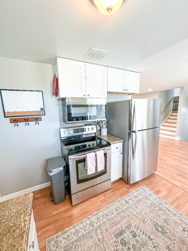 Building Photo - 980 Country Hills Dr
