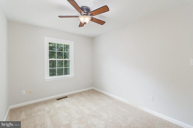 Building Photo - 6619 Sky Blue Ct