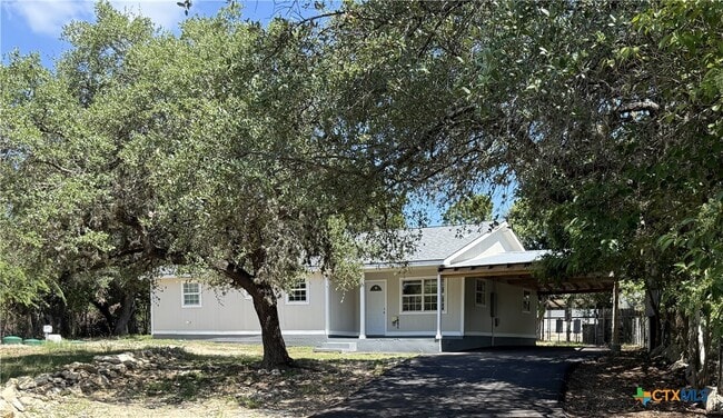 Primary Photo - 560 Wickford Way