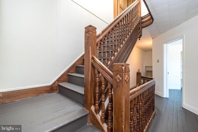 Building Photo - 7738 Ardleigh St