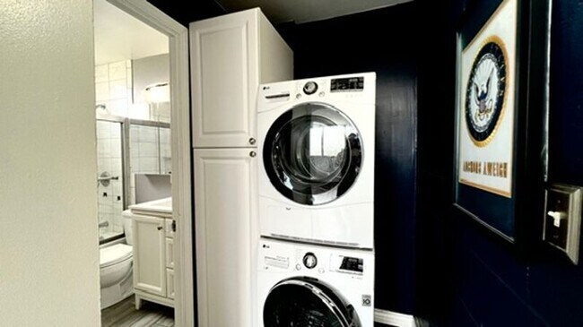 Building Photo - 46-259 Kahuhipa St.