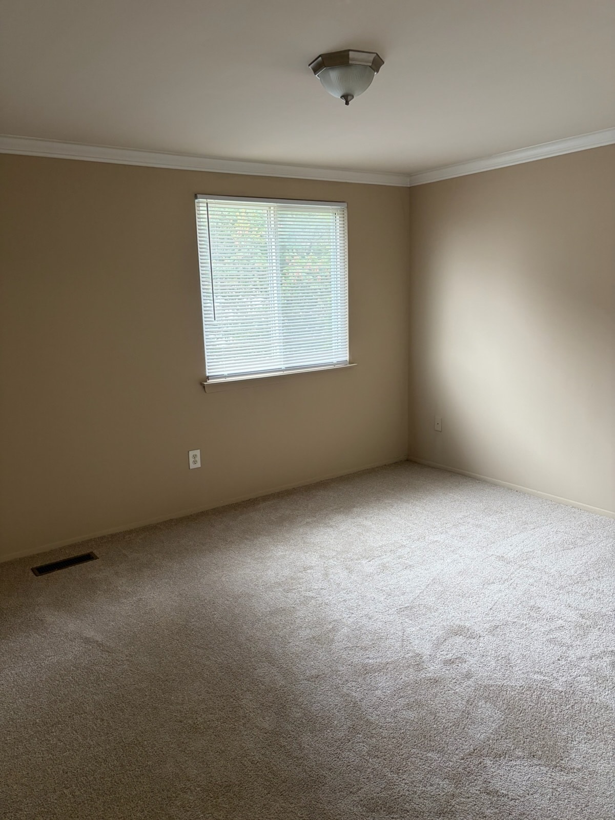 Building Photo - 2336 Orchard Crest St