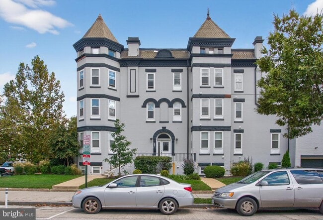 Building Photo - 2917 13th St NW