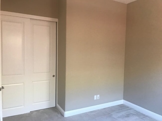 Building Photo - Charming 2 Bed 2 Bath - Trilogy at The Vineyards