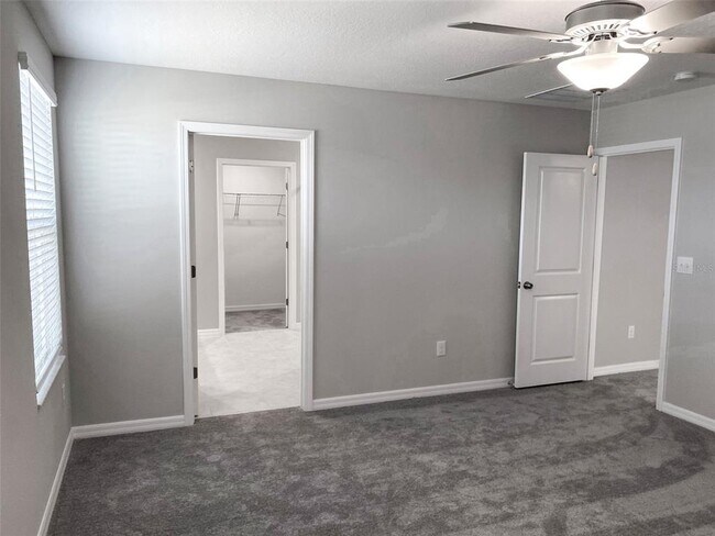 Building Photo - 3816 Hanover Dr