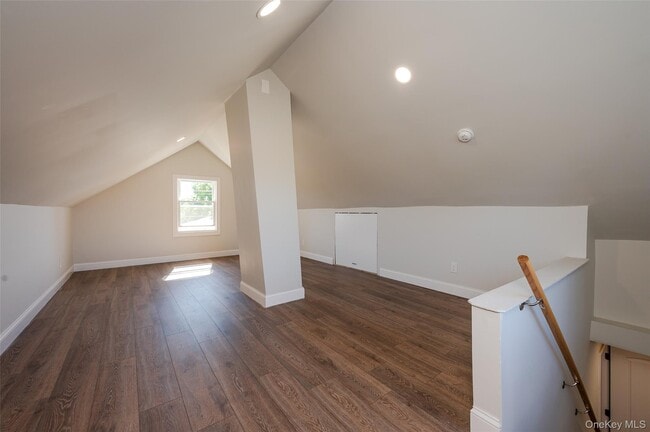 Building Photo - 162 W Windsor Pkwy