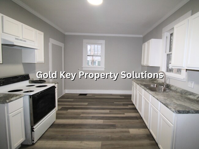 Building Photo - Updated 3 BR 1 BA House with Covered Porch and Central Air (SECTION 8 APPROVED)