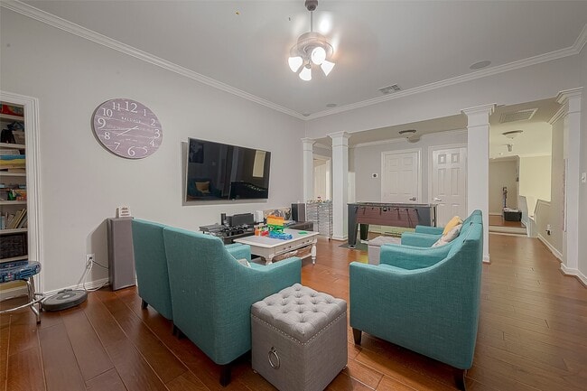 Building Photo - 8807 Stones Throw Ln