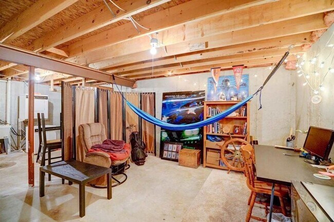 Building Photo - McFarland Duplex