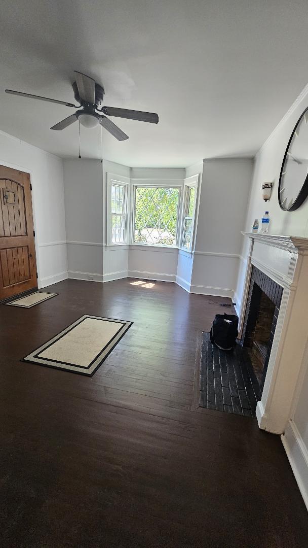 Building Photo - 323 Pine Grove Dr