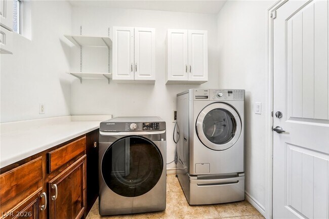 Building Photo - 1537 Moss View Ct