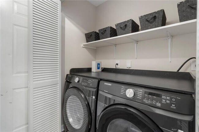 Building Photo - 3572 Avensong Village Cir