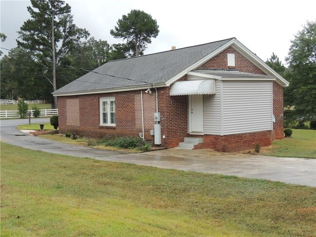 Building Photo - 803 Kings Rd