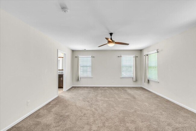 Building Photo - 5 bedroom house in the Somersby neighborhood in Pooler
